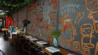 Shaoxing Laotaimen Lu Xun's Hometown Youth Hostel - bar