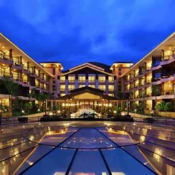 Bonreal Hotel (Xichang Qionghai Bay)