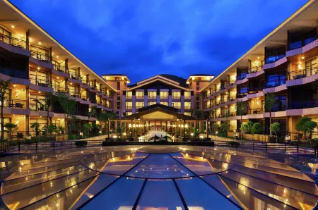 Bonreal Hotel (Xichang Qionghai Bay) Отели рядом с достопримечательностью «Lingying Temple»