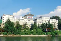 GuilinGrandHotel（Two Rivers and Four Lakes East and West Alleys） Các khách sạn gần Solitary Beauty Peak