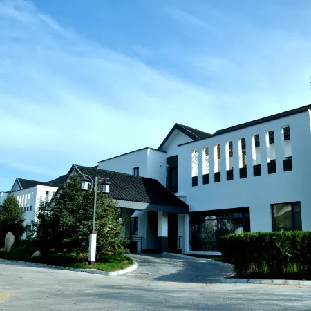 Yijiangnan Hotel