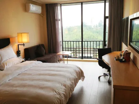 Yeste Hotel (Qinzhougang) Отели рядом с достопримечательностью «Seventy-two Waterways»