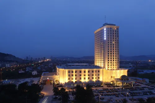 Platinum Hanjue Hotel فنادق في تسى شي