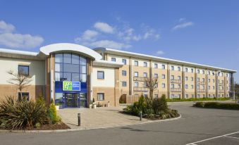 Holiday Inn Express Newport