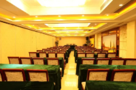 Huangguan Holiday Hotel