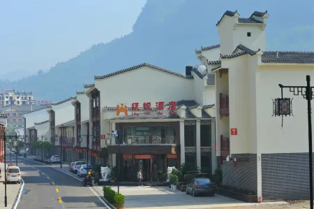 Lingyue Hotel