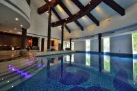 Harmona Resort & Spa Zhangjiajie Hotel di Cili County