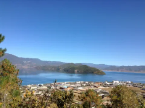 Cuihuwan Hotel (Wuhu Daluoshui Wharf)