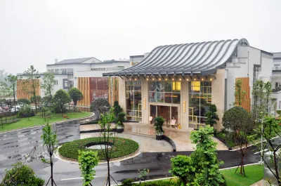 Xinrui Hotel Hotels near Huanglongxi Town