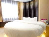 北京心动酒店 - 创意圆床房