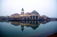 天津團泊湖温泉酒店 鄰近光合勇士營拓展中心-59式中型坦克的酒店