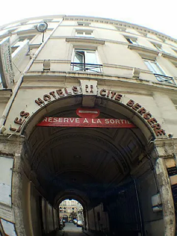 오텔 브레질 오페라 스파 1구 - 루브르 주변 호텔