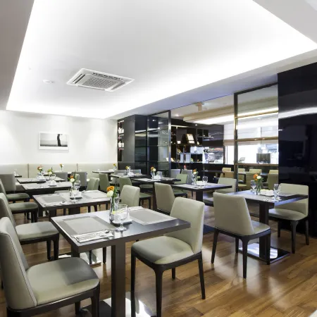 The Grand Hotel Myeongdong Отели рядом с достопримечательностью «Нам Сан Парк»