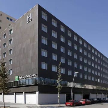 Holiday Inn Express BARCELONA - CITY 22@ by IHG Отели рядом с достопримечательностью «Диагональ Мар»