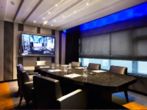 天閣飯店（台北長安館）