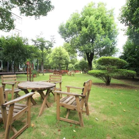 Cixi SANBI Huayuan Hotel (School of science and technology, Ningbo University)
