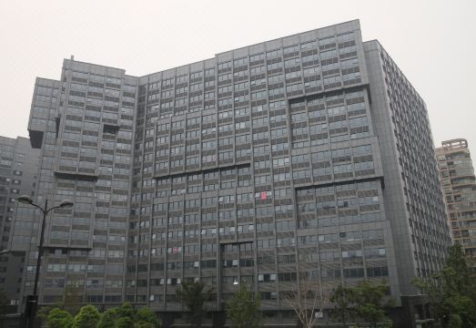 유쯔 홀리데이 호텔 외관