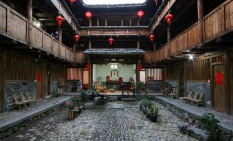 Qingdelou Inn