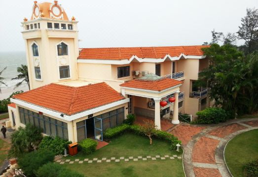 Noble Yacht Club - Housity