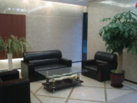 寓米公寓（中山富華道興中廣場店）