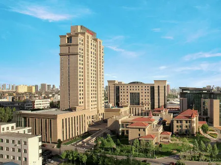 Garden International Hotel Отели рядом с достопримечательностью «Taiyuan Zoo»