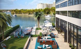 Waterstone Resort & Marina Boca Raton, Curio Collection by Hilton