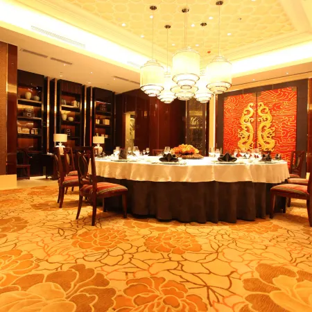 Doreen Hotel