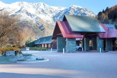 Swiss-Belresort Coronet Peak