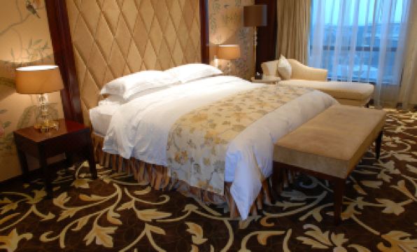 Tennis International Hotel