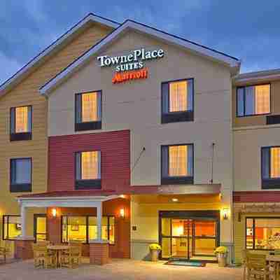 TownePlace Suites Thunder Bay Hotel Exterior