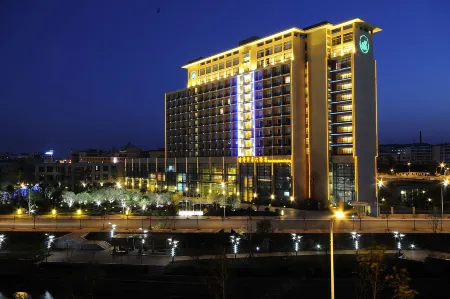 Guanfang Hotel Qujing Отели в г. Цюйцзин