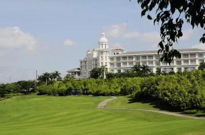 Huizhou Lakefront Golf club and Resort