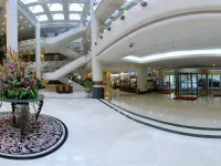 Orient Hotel Xi'an (Shaanxi History Museum Xiaozhai Subway Station) Hotels near Yanta