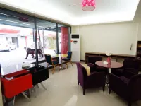 Sanyi Blossom Art Village Holiday Club - فطور