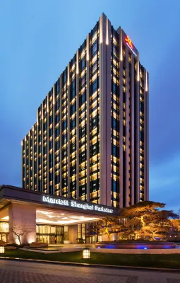 Shanghai Marriott Hotel Parkview Hotel dekat Shanghai Circus World