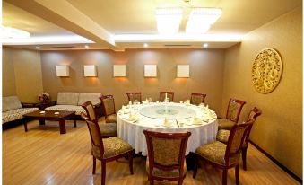 Tang Steel Hotel - Housity