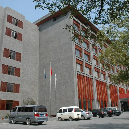 Yunmeng Hotel