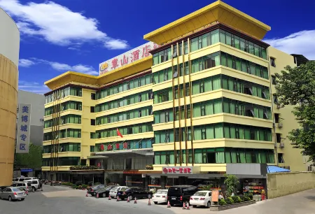 Junshan Hotel (Guangzhou Railway Station Sanyuanli Subway Station)