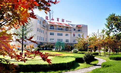 Longshan Hotel