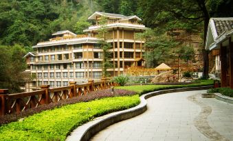 Longsheng Hot-spring Hotel