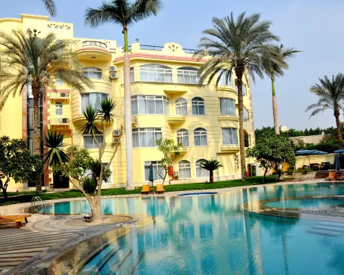 Soluxe Cairo Hotel Отели рядом с достопримечательностью «Гиза»