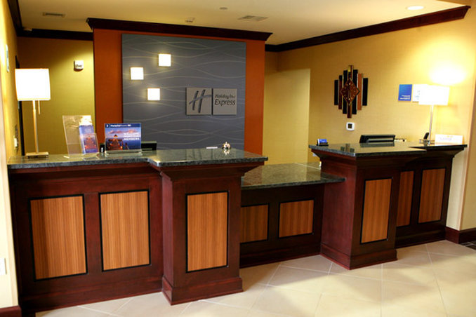 Holiday Inn Express Hotel & Suites Salina, an Ihg Hotel