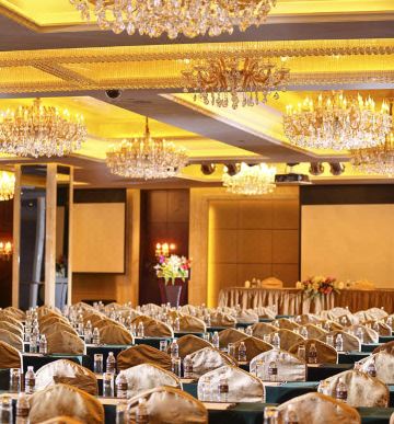 로열 인터내셔널 객실 내부