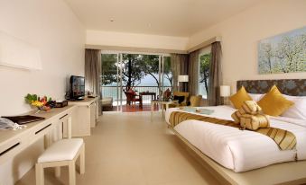 The Briza Beach Resort, Khao Lak