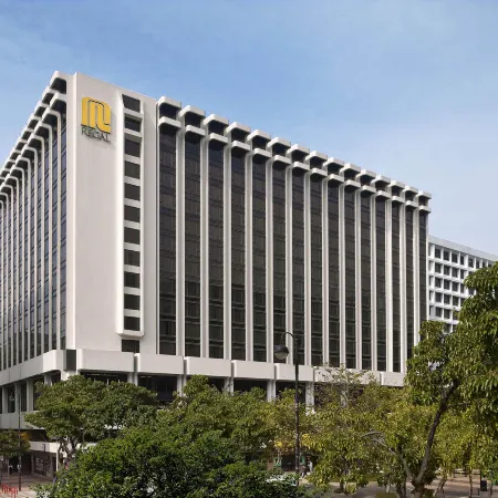 Regal Kowloon Hotel Отели рядом с достопримечательностью «Цим-Ша-Цуй»