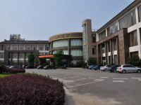 长兴皇冠假日大酒店