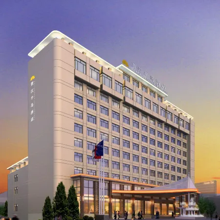 Hejiang Peninsula Hotel