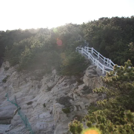 Rushan Furu Donghai Hotel