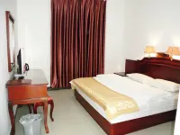 Yinhong Hotel