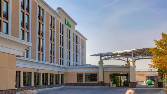 Holiday Inn Express Winnipeg Airport - Polo Park